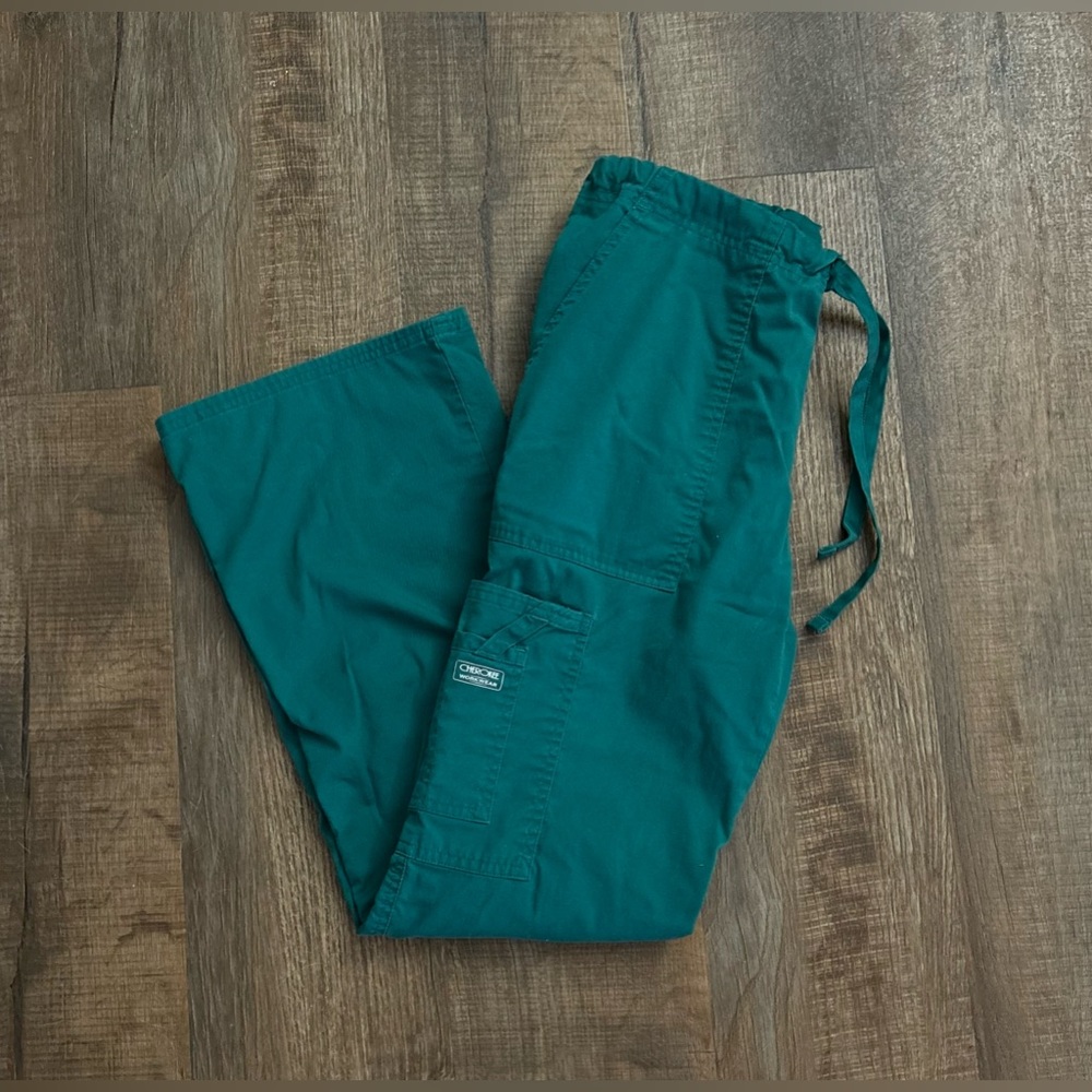 📦LAST CHANCE: DONATING📦 Cherokee | Emerald Green Drawstring Cargo Scrub Pants